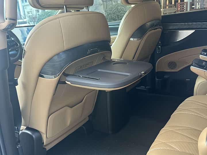 Denza D9 2025 2025款 DM-i 智驾版 1020 四驱尊荣型