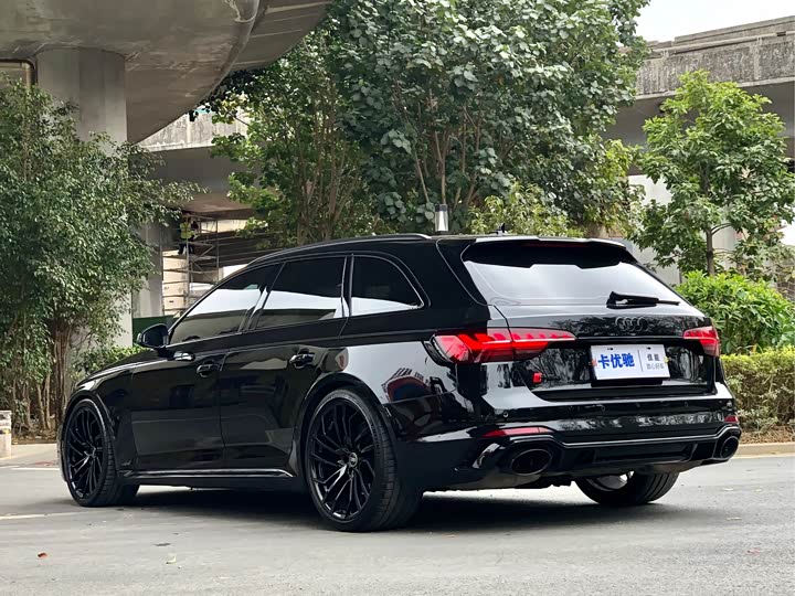 Audi RS 4 2023 2023款 RS4 Avant 黑曜版