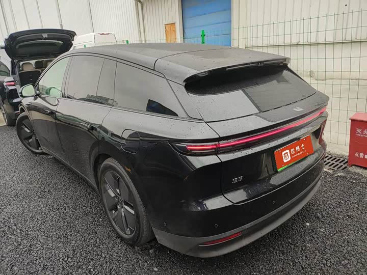 LiXiang i6 2025 2025款 两驱标准版