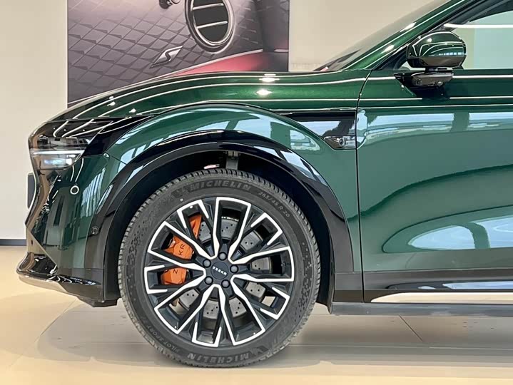 Zeekr 7X 2025 2025款 100kWh 长续航后驱智驾版