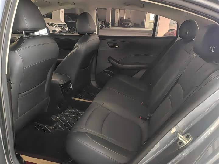 Roewe i5 2023 2023款 1.5L CVT豪华版