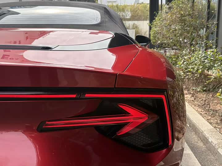 MG Motor Cyberster 2024 2024款 501km 魅力心动版