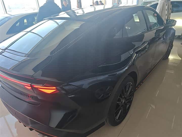 Changan UNI-V 2025 2025款 第三代 2.0T 劲擎型