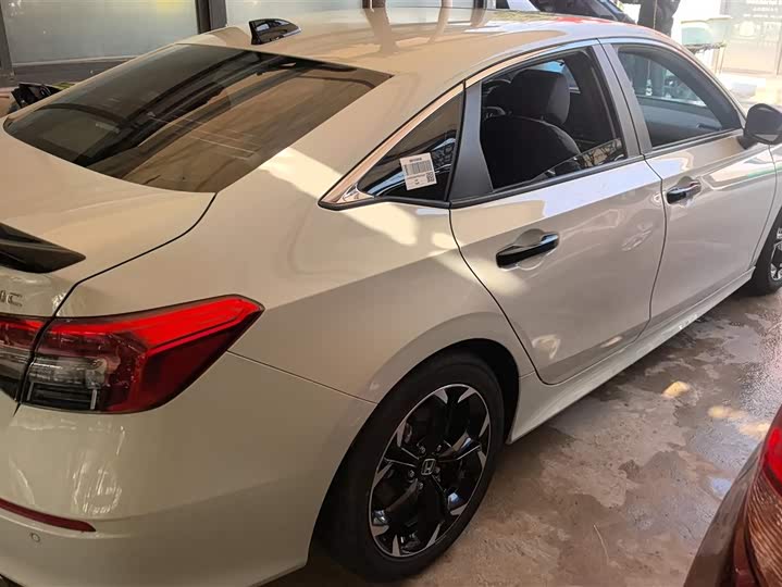 Honda Civic 2023 2023款 2.0L e:HEV 锐力版