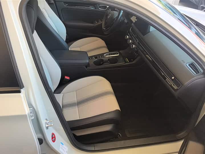 Honda Civic 2023 2023款 2.0L e:HEV 锐力版