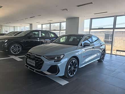 Audi A3 2025 2025款 A3L Limousine 35TFSI 飞驰尊享型