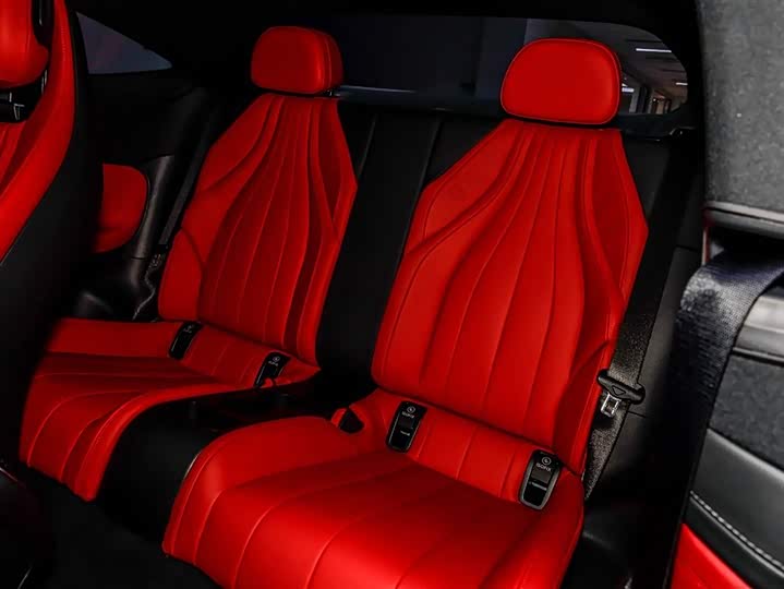 Mercedes-Benz CLE-Class 2025 2025款 CLE 300 4MATIC 豪华型轿跑车