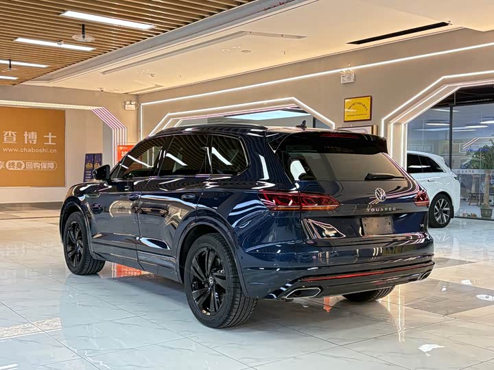 Volkswagen Touareg 2023 2023款 3.0TSI 锐享版 曜黑运动套装
