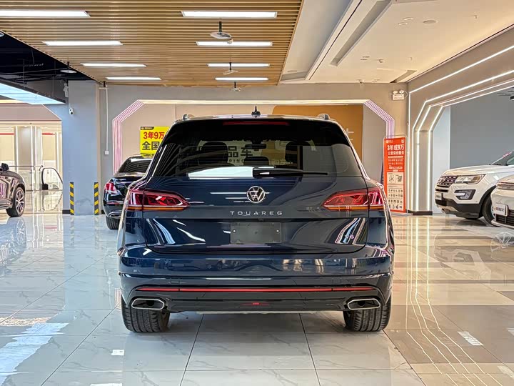 Volkswagen Touareg 2023 2023款 3.0TSI 锐享版 曜黑运动套装