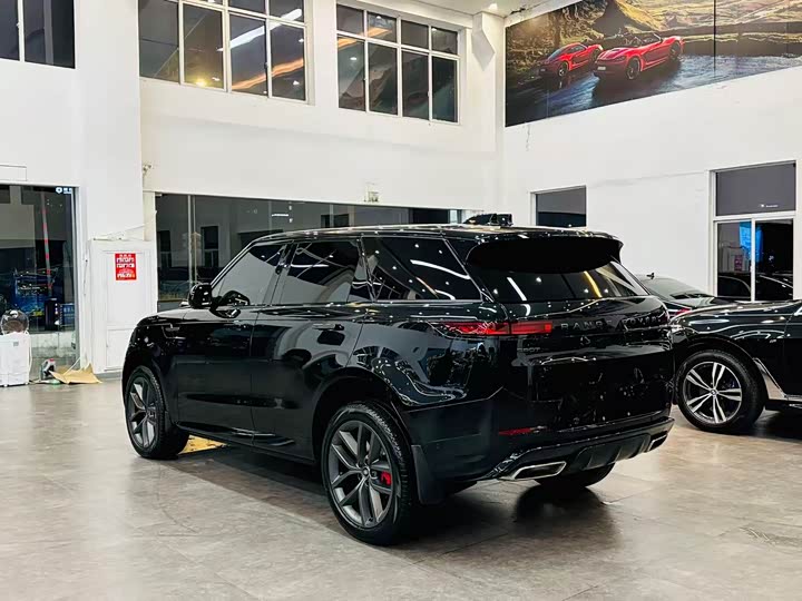 2025 Land Rover Range Rover Sport