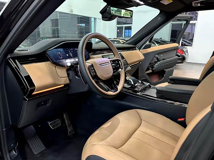 Land Rover Range Rover Sport 2025 2025款 400PS Dynamic SE