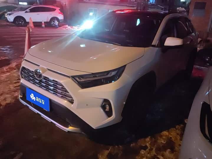 Toyota RAV4 2024 2024款 2.0L CVT两驱风尚Plus版