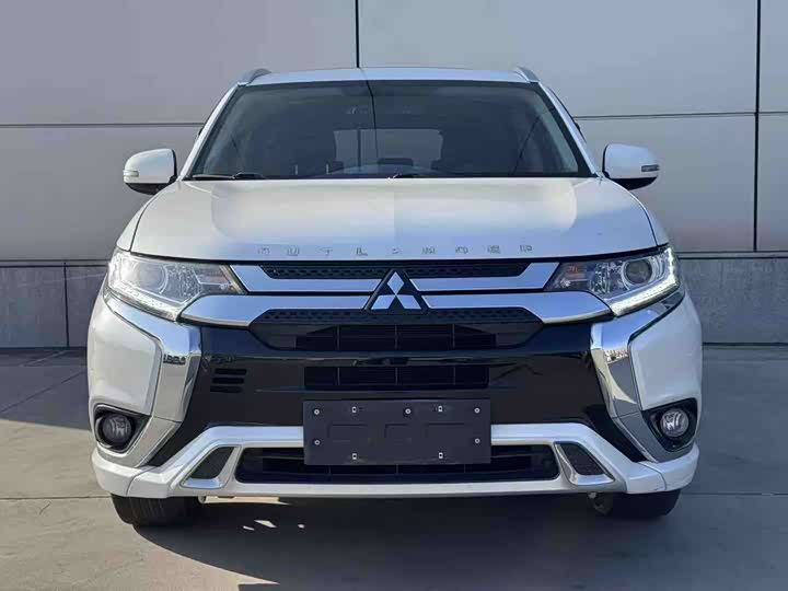 Mitsubishi Outlander 2021 2021款 改款 2.0L 两驱畅享版 5座