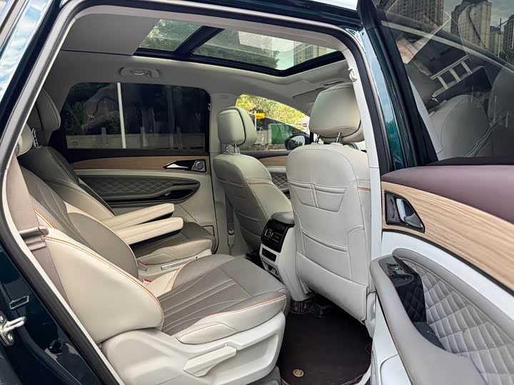 Dongfeng Forthing Yacht 2022 2022款 1.5T DCT逐浪版