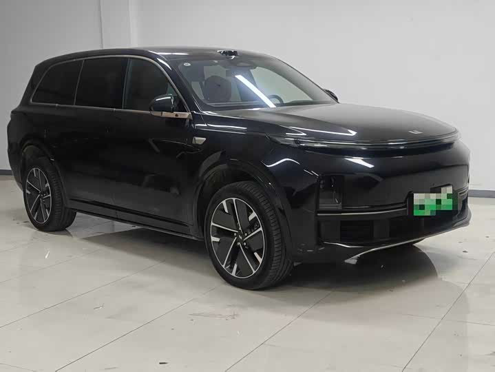 2025 LiXiang L9