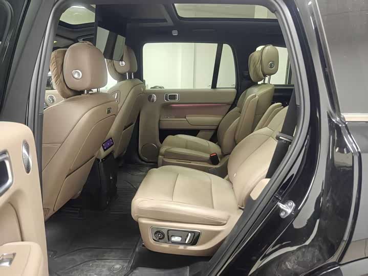 LiXiang L9 2025 2025款 Ultra 智能焕新版