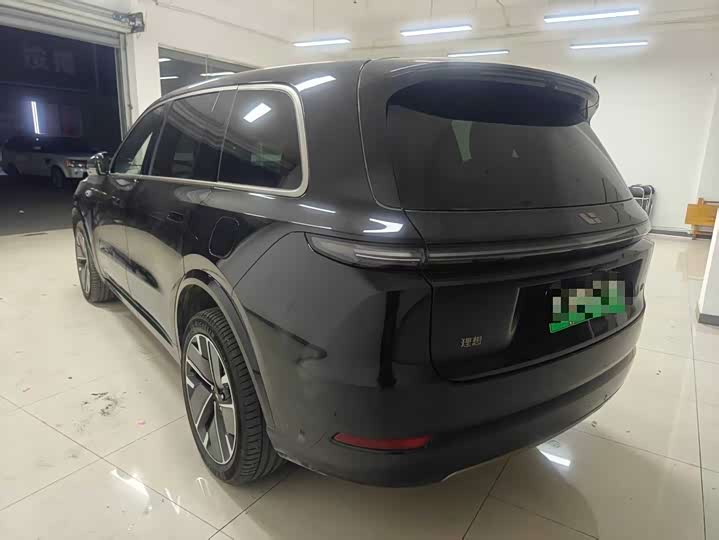 LiXiang L9 2025 2025款 Ultra 智能焕新版