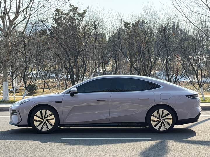 Geely Galaxy E8 2024 2024款 550km 后驱MAX