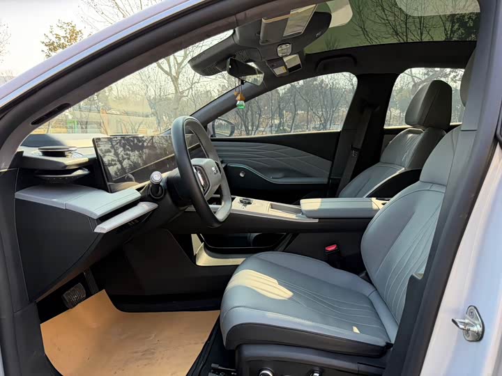 Geely Galaxy E8 2024 2024款 550km 后驱MAX