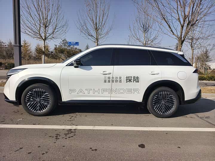 Nissan Pathfinder 2024 2024款 380VC-TURBO 四驱智尊版 6座