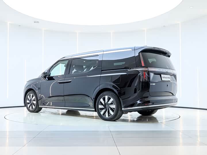 Volvo EM90 2025 2025款 Ultra 六座