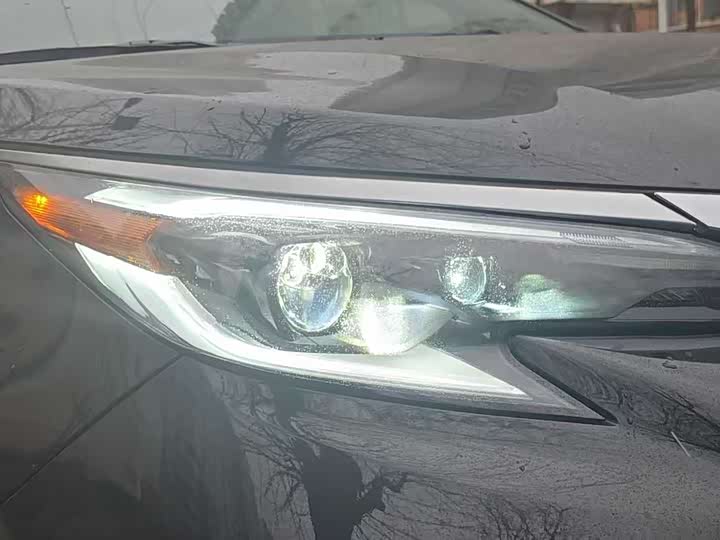 Toyota Granvia 2026 2026款 2.5L混动 舒适版