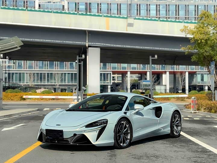 McLaren Artura 2023 2023款 3.0T Hybrid 标准型