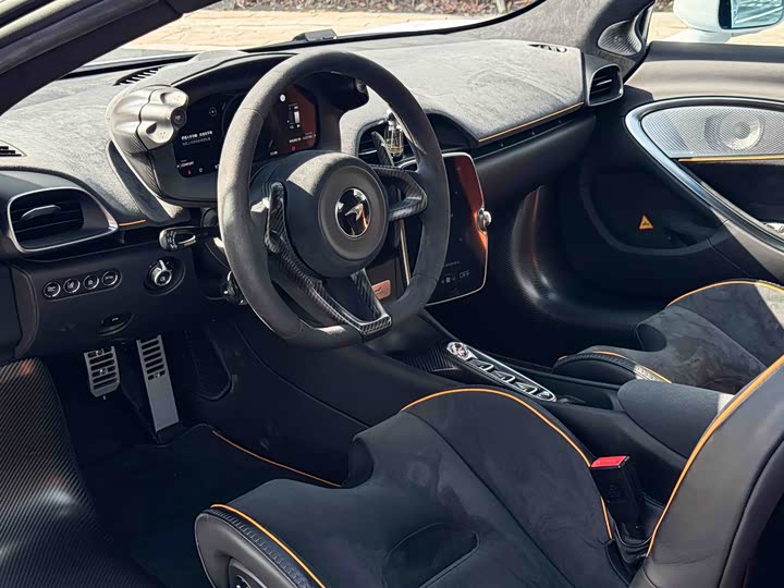 McLaren Artura 2023 2023款 3.0T Hybrid 标准型