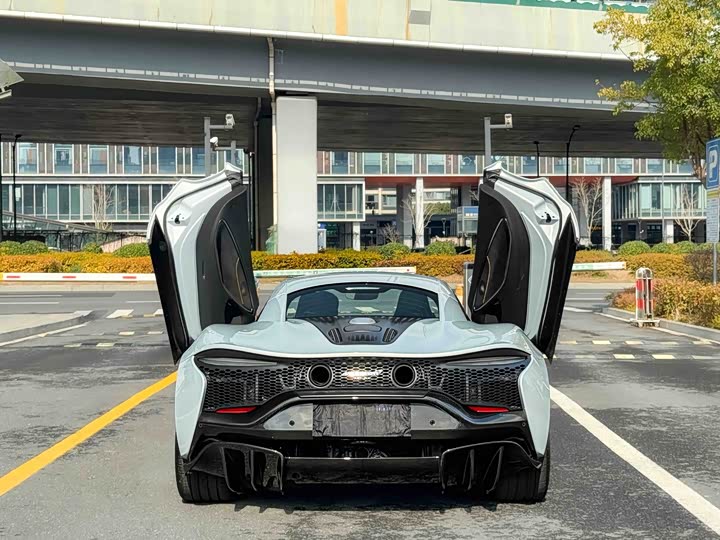 McLaren Artura 2023 2023款 3.0T Hybrid 标准型