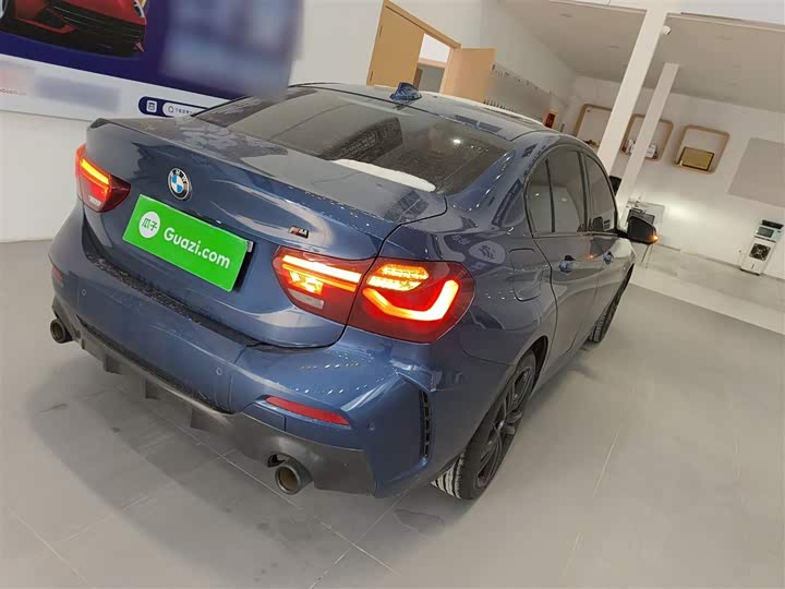 BMW 1 Series 2023 2023款 125i M运动曜夜版