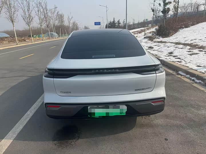 Geely Galaxy Starshine 8 EM-i 2025 2025款 130km EM-i 尊贵版