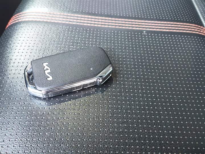 Kia KX3 2021 2021款 1.5L CVT潮流版