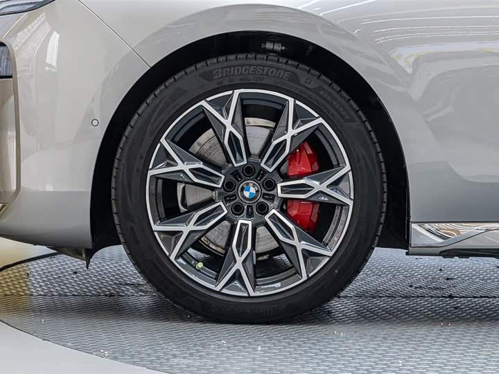 BMW 7 Series 2023 2023款 735Li 豪华套装