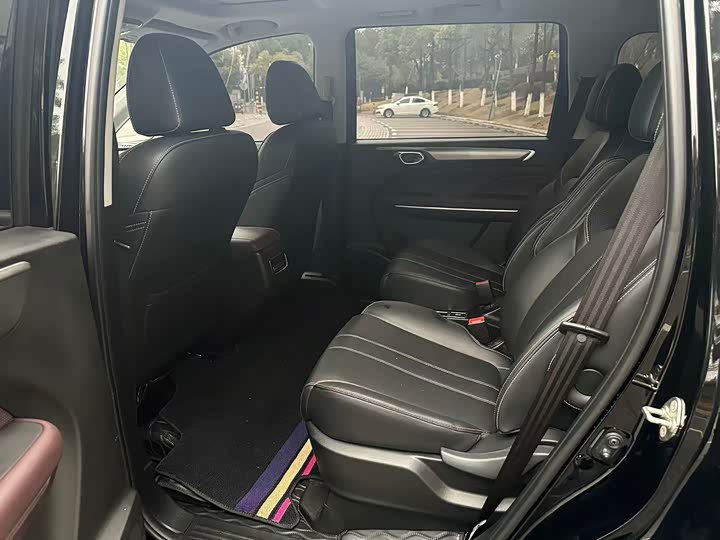 GAC Trumpchi M6 2023 2023款 PRO 270T DCT豪华版