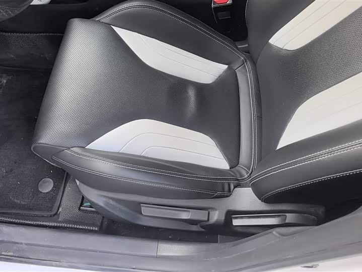 Geely Binrui 2024 2024款 缤瑞COOL 1.5T DCT冠军版