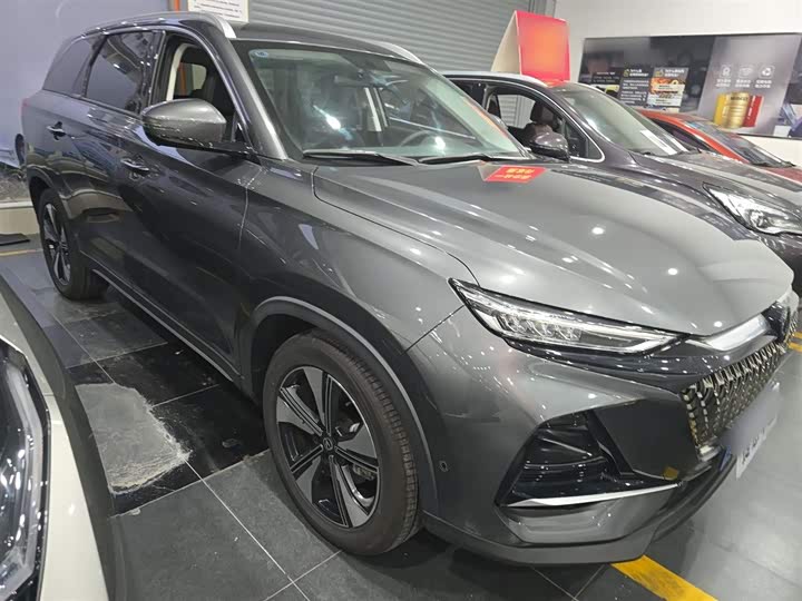 Changan X7 Plus 2024 2024款 1.5T 自动尊耀型 7座