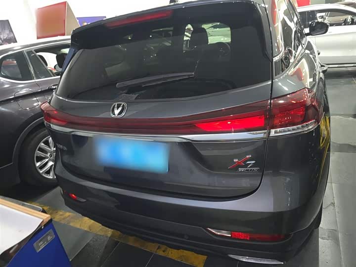 Changan X7 Plus 2024 2024款 1.5T 自动尊耀型 7座