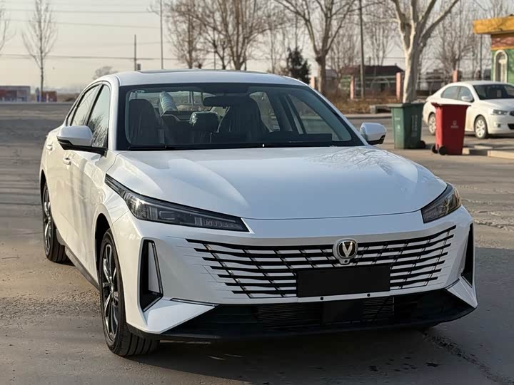 Changan Eado Plus 2025 2025款 蓝鲸 1.5T 500Bar尊贵型