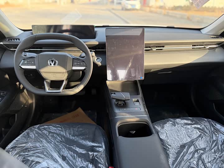 Changan Eado Plus 2025 2025款 蓝鲸 1.5T 500Bar尊贵型