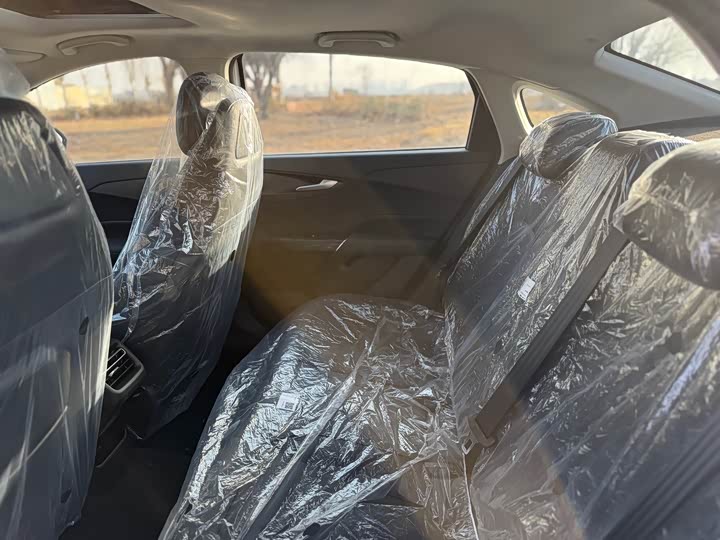 Changan Eado Plus 2025 2025款 蓝鲸 1.5T 500Bar尊贵型