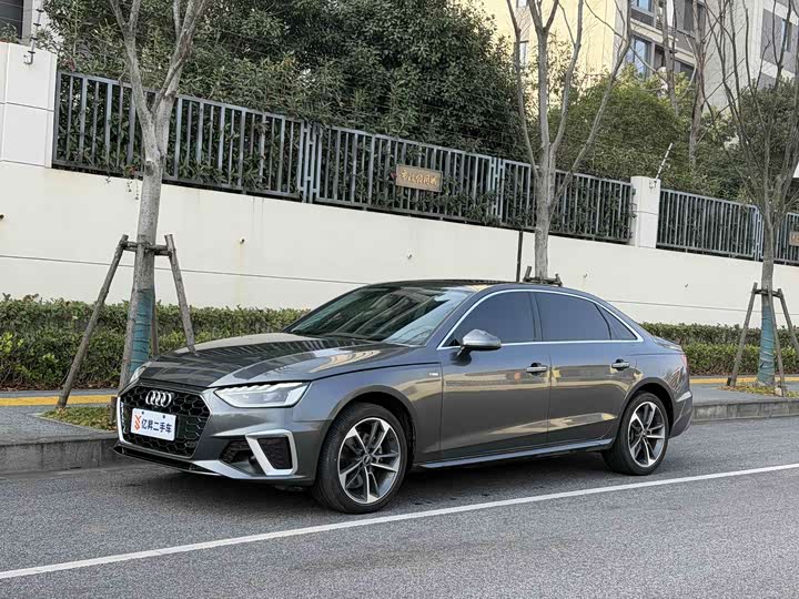 Audi A4L 2024 2024款 40 TFSI 时尚动感型
