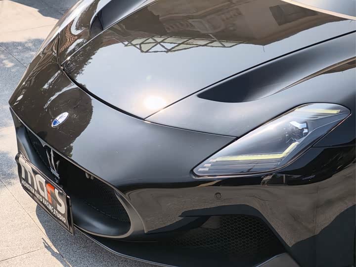 Maserati MC20 2023 2023款 3.0T 标准版