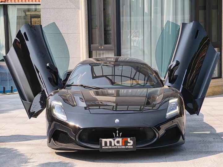 Maserati MC20 2023 2023款 3.0T 标准版