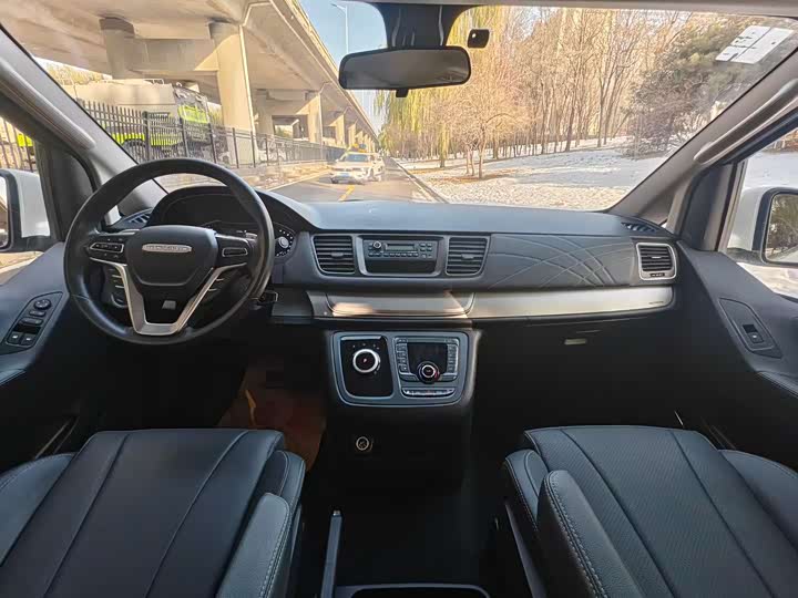 Maxus G20 2023 2023款 ES 2.0T 汽油自动超值版