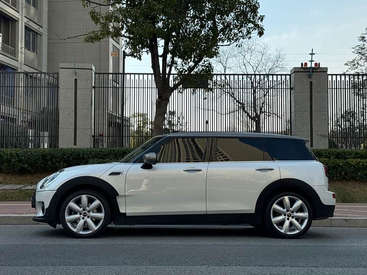 Mini Clubman 2023 2023款 1.5T COOPER 鉴赏家