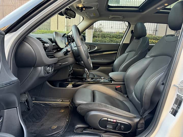 Mini Clubman 2023 2023款 1.5T COOPER 鉴赏家