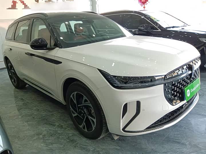 Lincoln Nautilus 2025 2025款 2.0T 四驱尊逸混动版