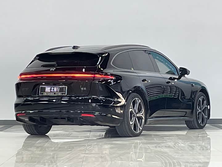 2025 Nio ET5T