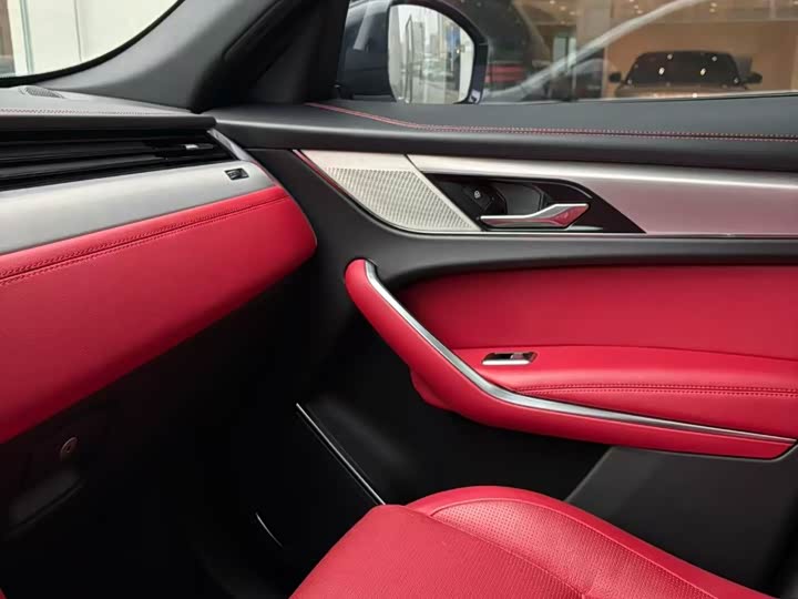 Jaguar F-Pace 2024 2024款 P250 R-Dynamic SE