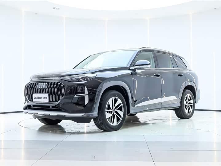 Audi Q6 2023 2023款 40 TFSI quattro 观云型 羽林套装